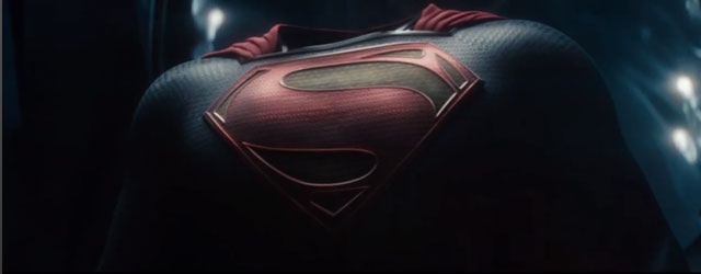 סופרמן החדש מהורהר, סוחב טראומות ילדות ורוצה שתחשבו שהוא סרט איכותי