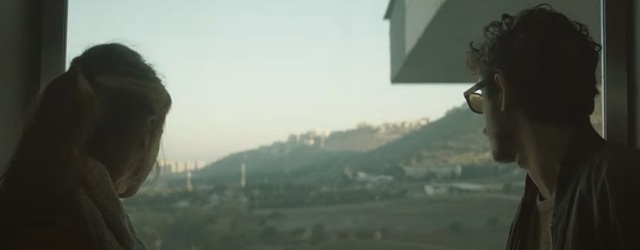 ליצנים שבוכים דמעות תנין.